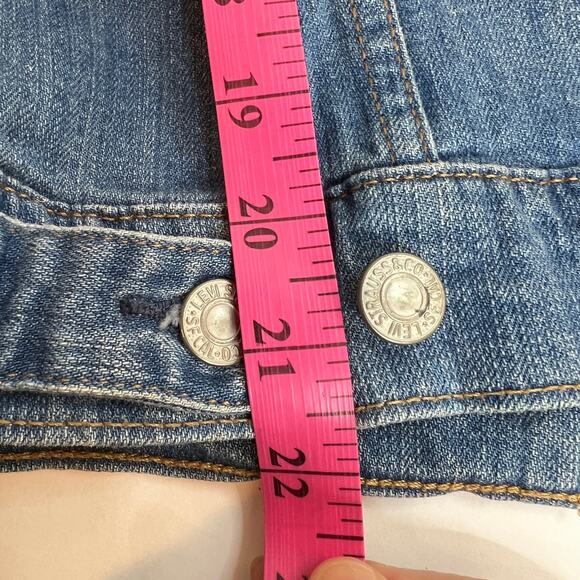 Levi’s OOAK Hand Painted Trucker Jean Jacket Womens Medium Denim Cherry Bomb - Picture 8 of 13